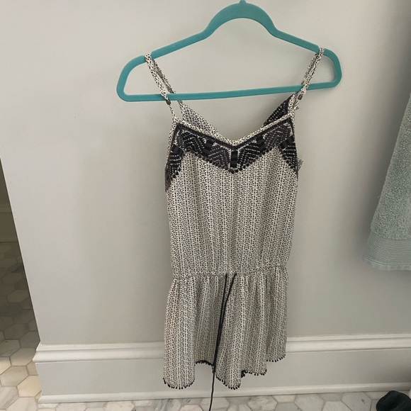 Romper - Picture 1 of 2